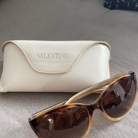Valentino sunglasses - Picture 3 of 4